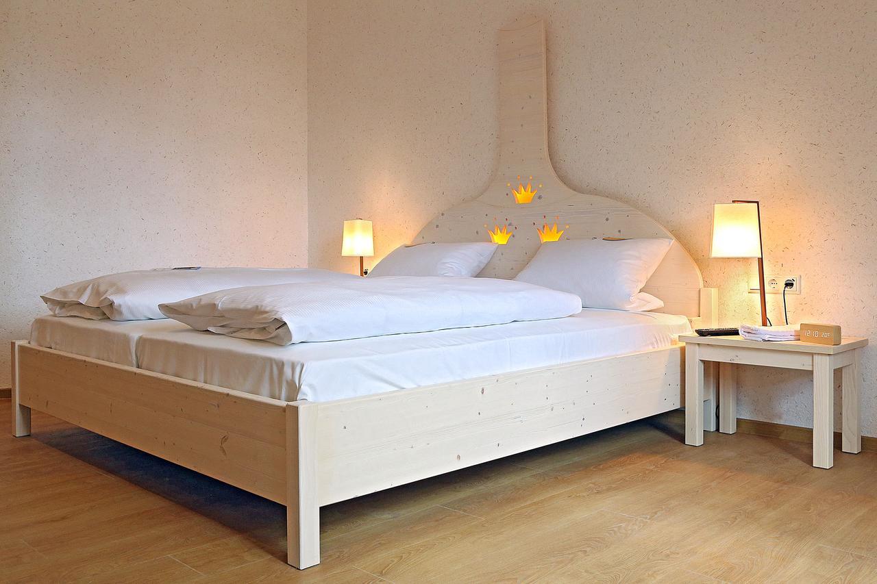 מאמלסדורף Hotel & Brauereigasthof Drei Kronen מראה חיצוני תמונה