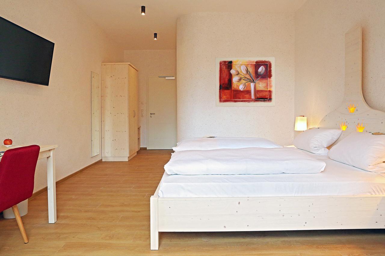 מאמלסדורף Hotel & Brauereigasthof Drei Kronen מראה חיצוני תמונה