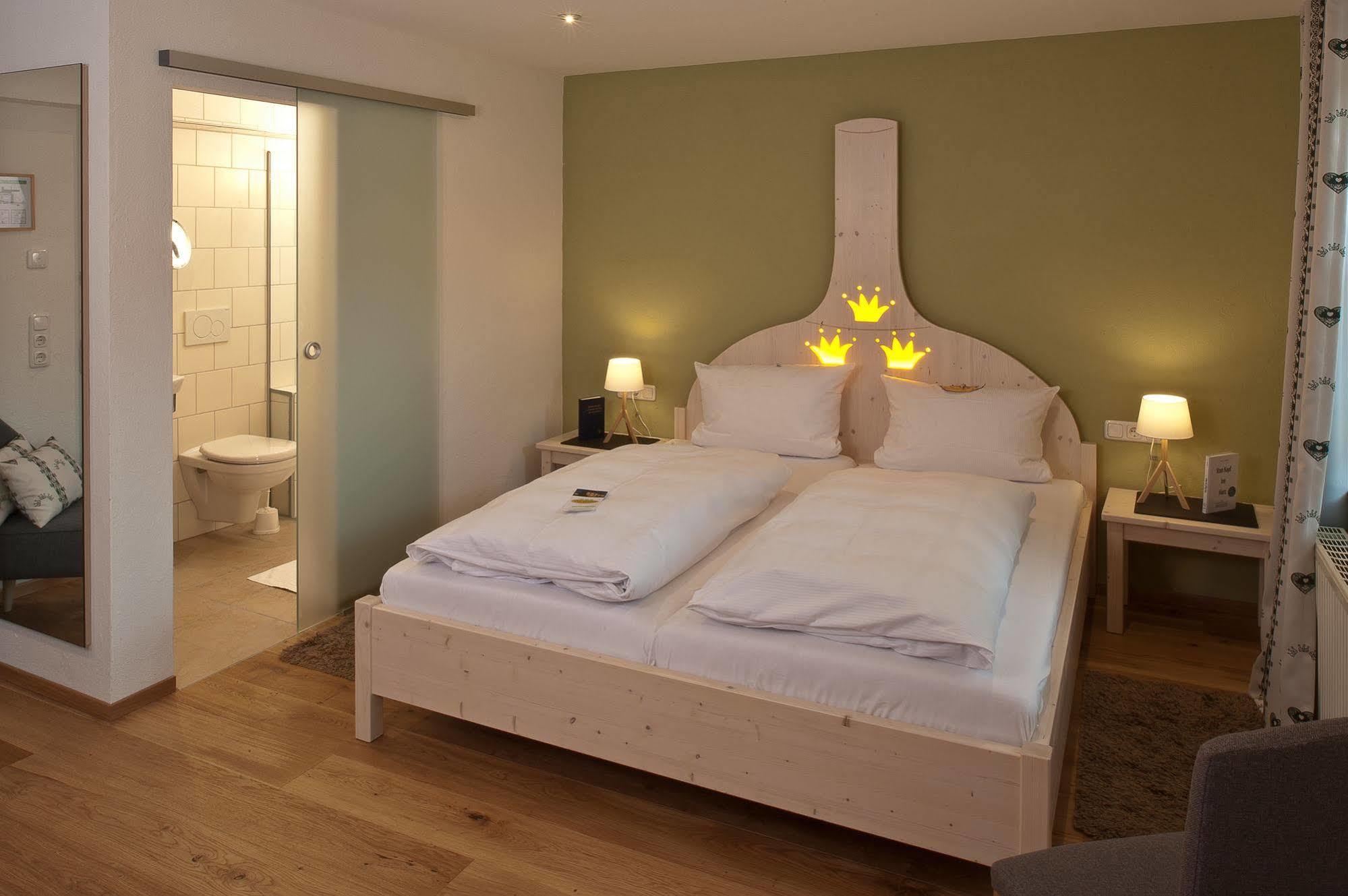 מאמלסדורף Hotel & Brauereigasthof Drei Kronen מראה חיצוני תמונה