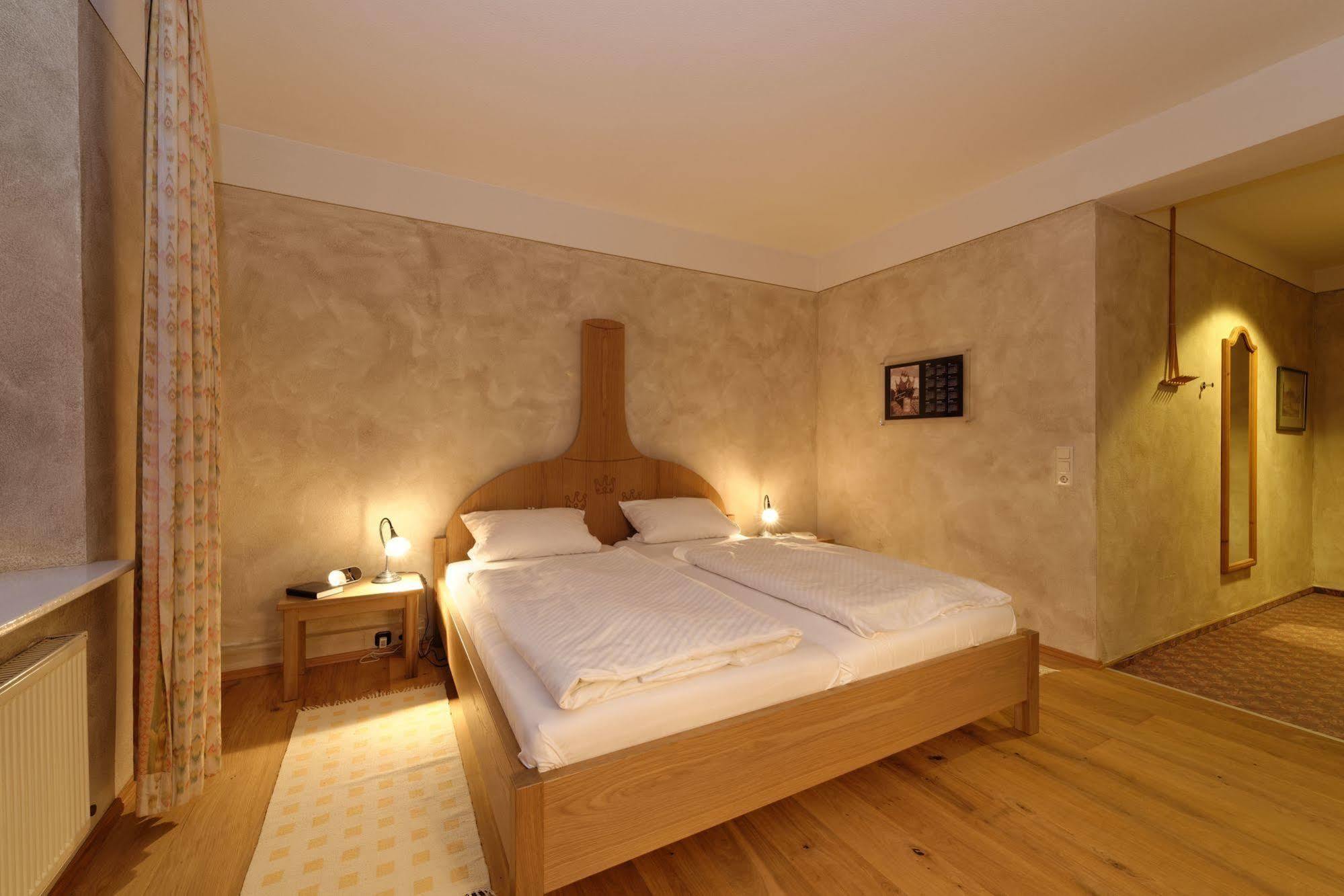 מאמלסדורף Hotel & Brauereigasthof Drei Kronen מראה חיצוני תמונה